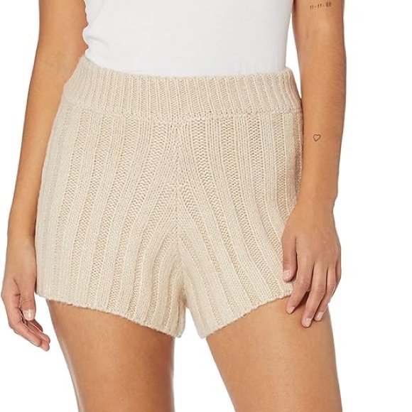 BLANK NYC Ribbed Knit Shorts - Picture 1 of 11
